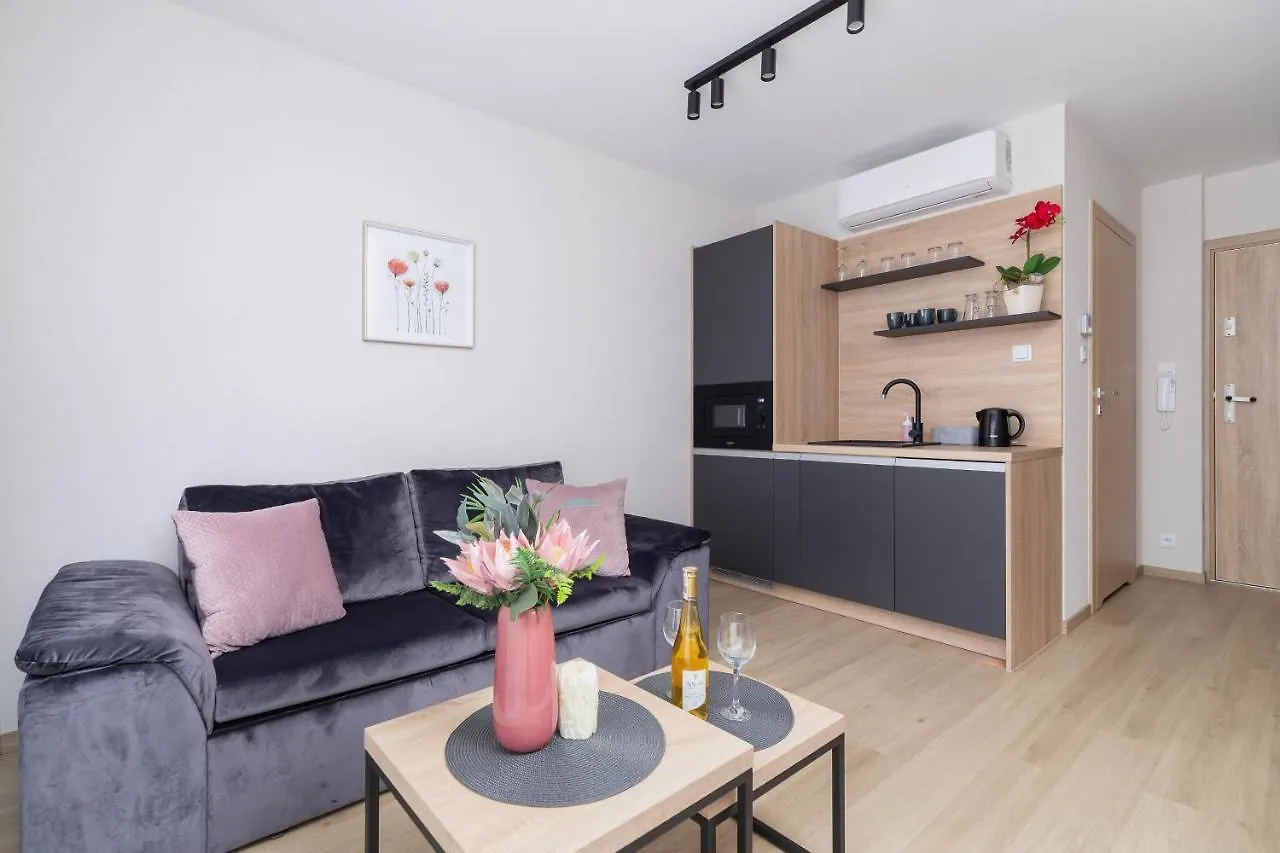 Modern Apartments Śródmiescie Kraków by Renters 0*,